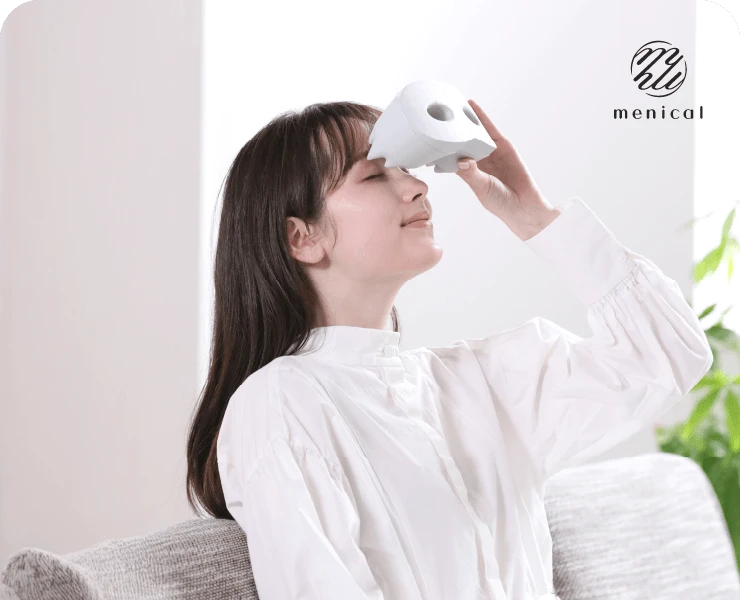 眼精ピローを使用するモデル