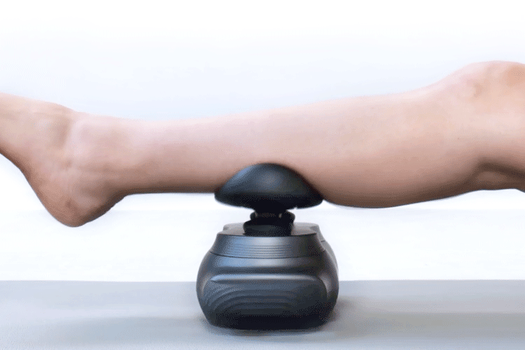 E-RAKUNA リラクゼーショングッズ ブラック リフレッシュレッグレスト E-RAKUNA（イーラクナ） | amepla