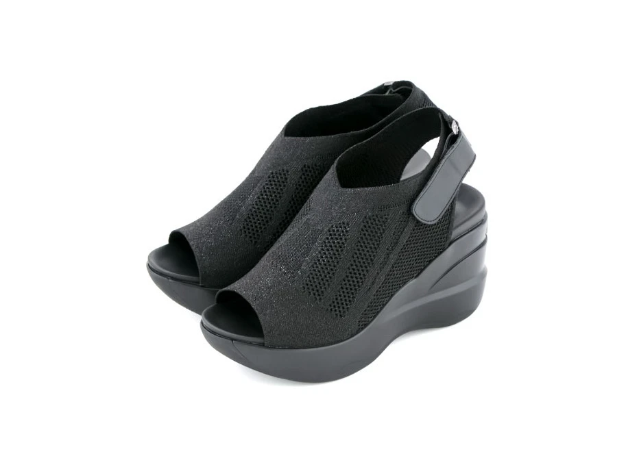 ヒールアップサンダル（メッシュタイプ） 商品詳細