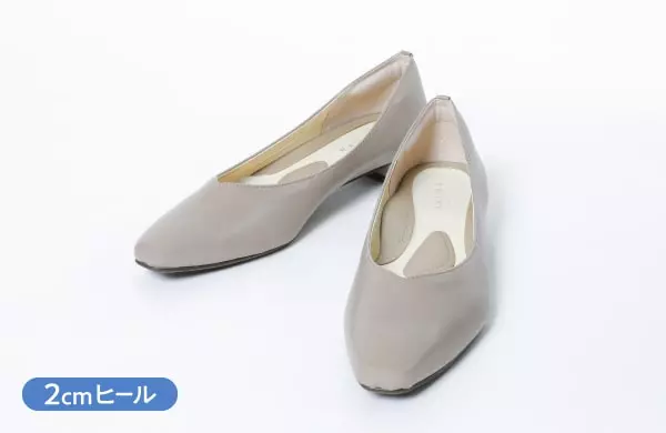 2cmヒール／正面