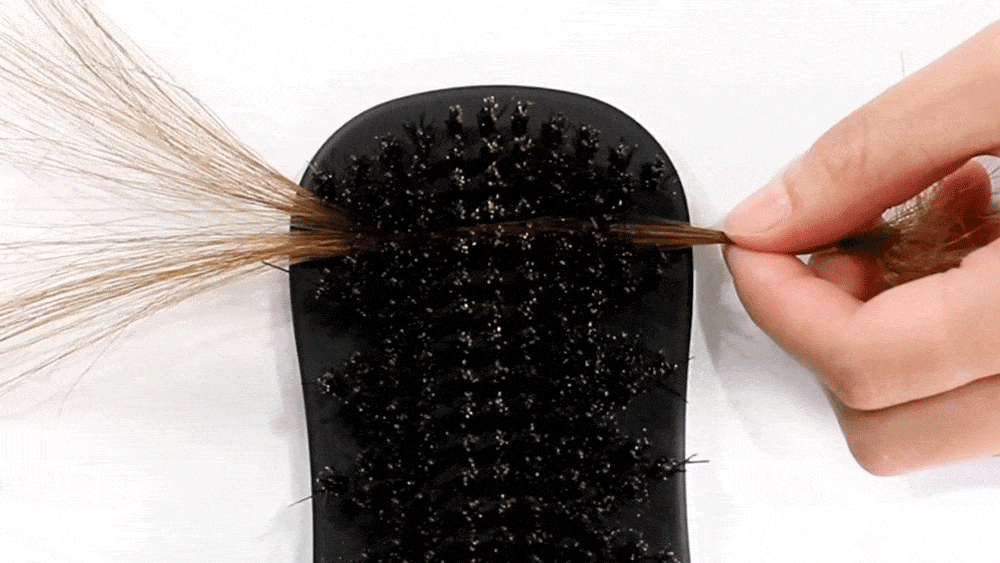 straini 黒 ヘアブラシ PRODUCTS | ケアストレートブラシ - ストレーニア｜strainia