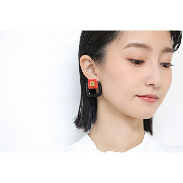 金印（ルージュ/ピアス） 着用画像 全パーツ