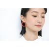 朱輪（ピアス）　着用画像