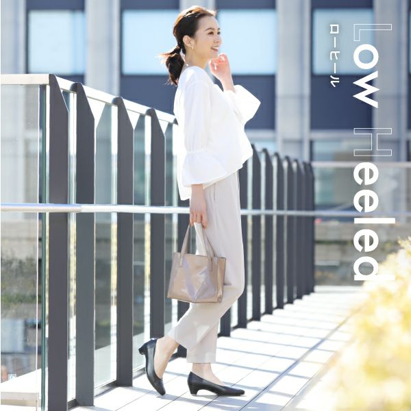整体パンプス(ローヒール) 着用画像