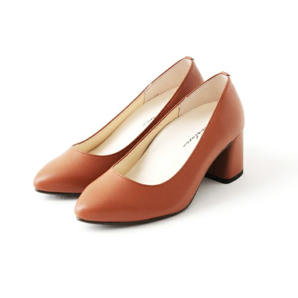フットケアパンプス 6cmヒール（キャメル)斜め正面